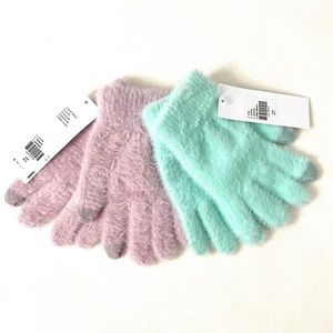 Urban Outfitters Gia Fuzzy Gloves